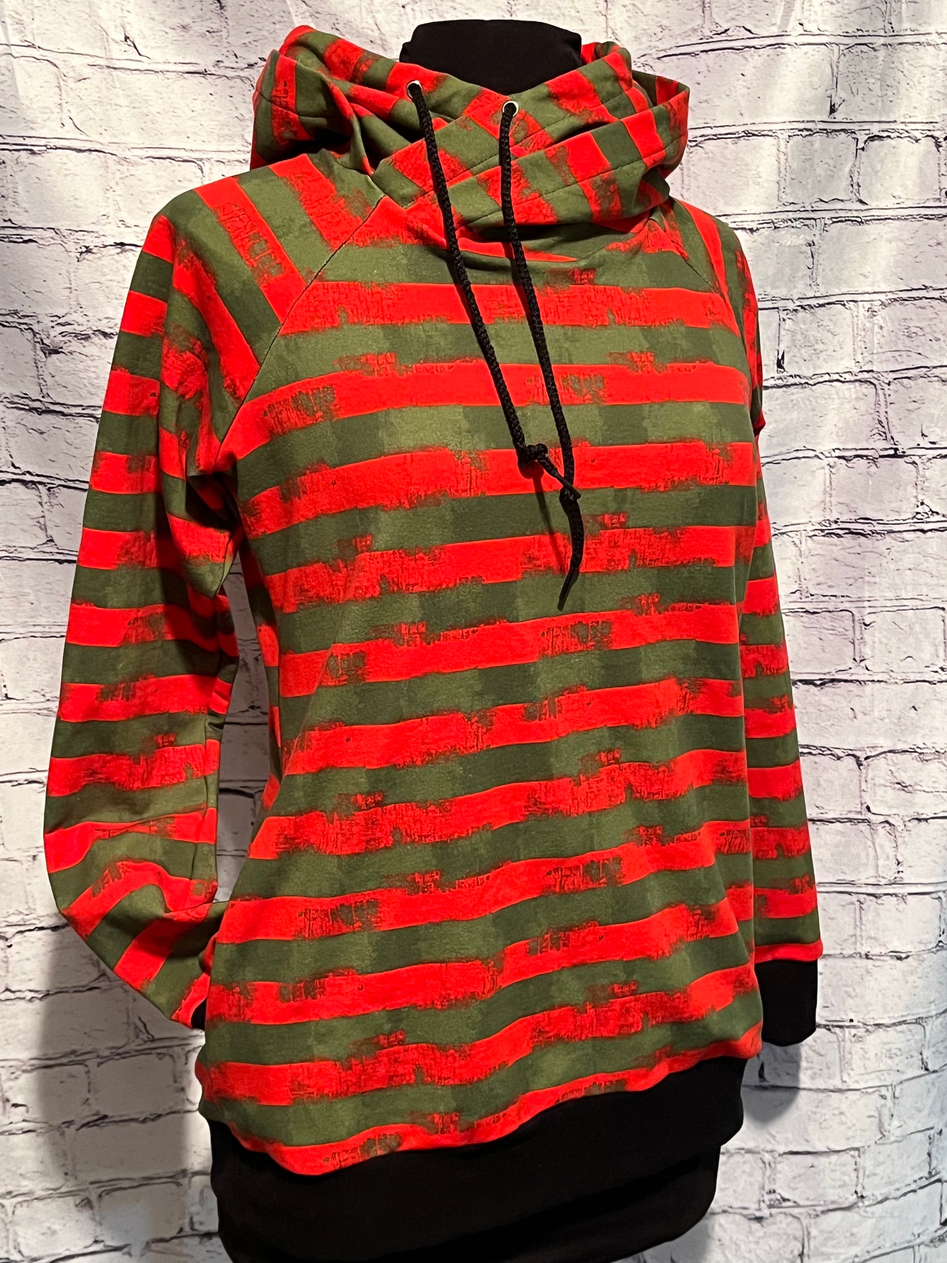 Red Buffalo Pullover Hoodie for Sale by sevenonesix